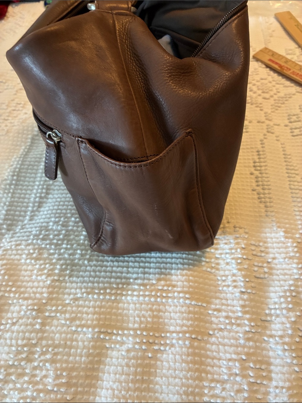 St. John's Bay Brown Leather Shoulder Bag with Front Zip - Picture 5 of 9